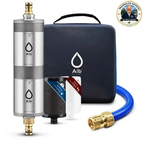 Ich nutze den Alb Filter Mobil Fusion mit Protect-Vorfilter, Active- und Nano-Filter seit vielen Jahren im Wohnmobil. Erfahre, warum ich nach über 100.000 Litern gefiltertem Wasser dieses System aus voller Überzeugung empfehle.